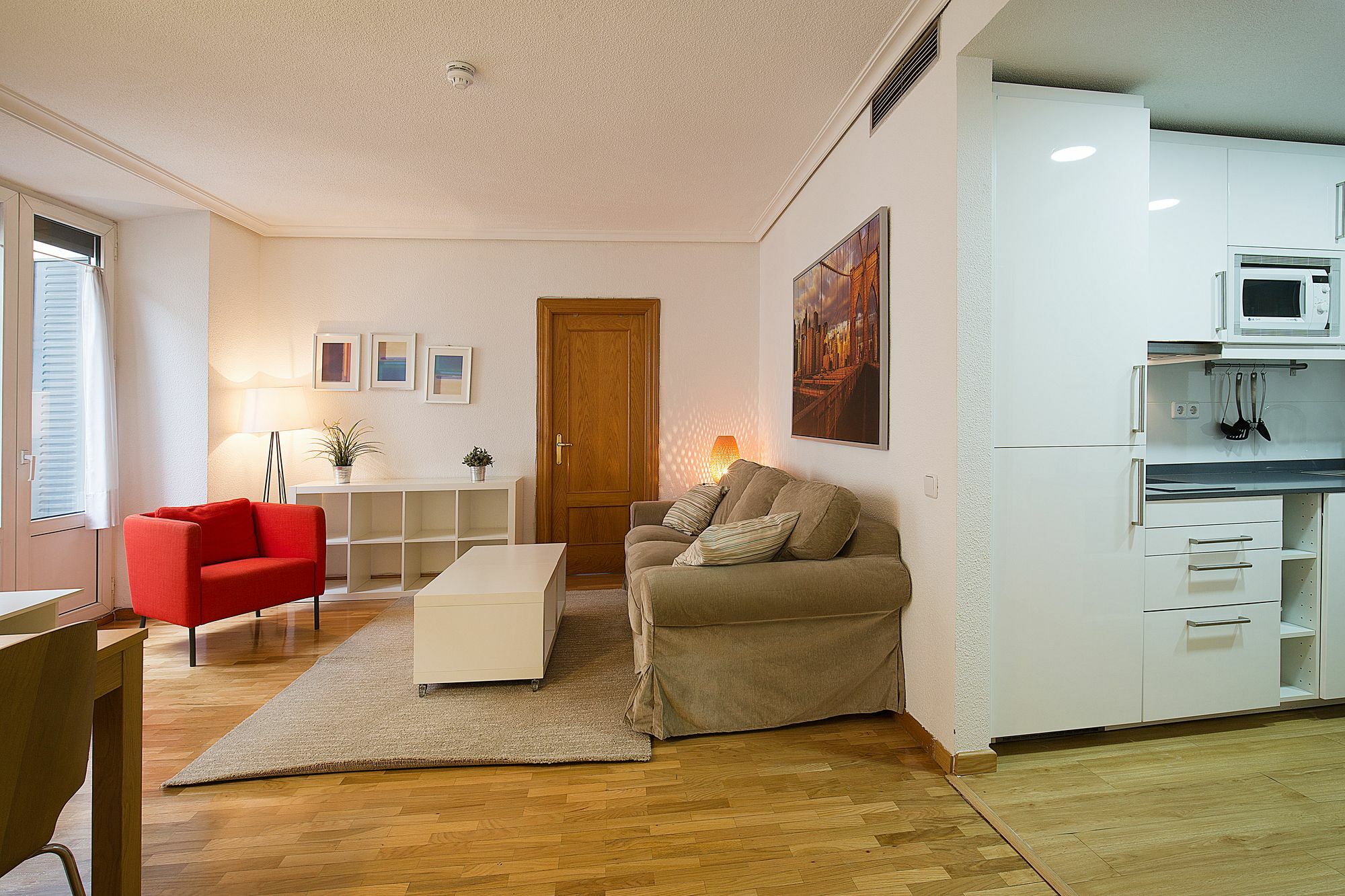 Apartamentos San Lorenzo 26 Madrid Exterior foto